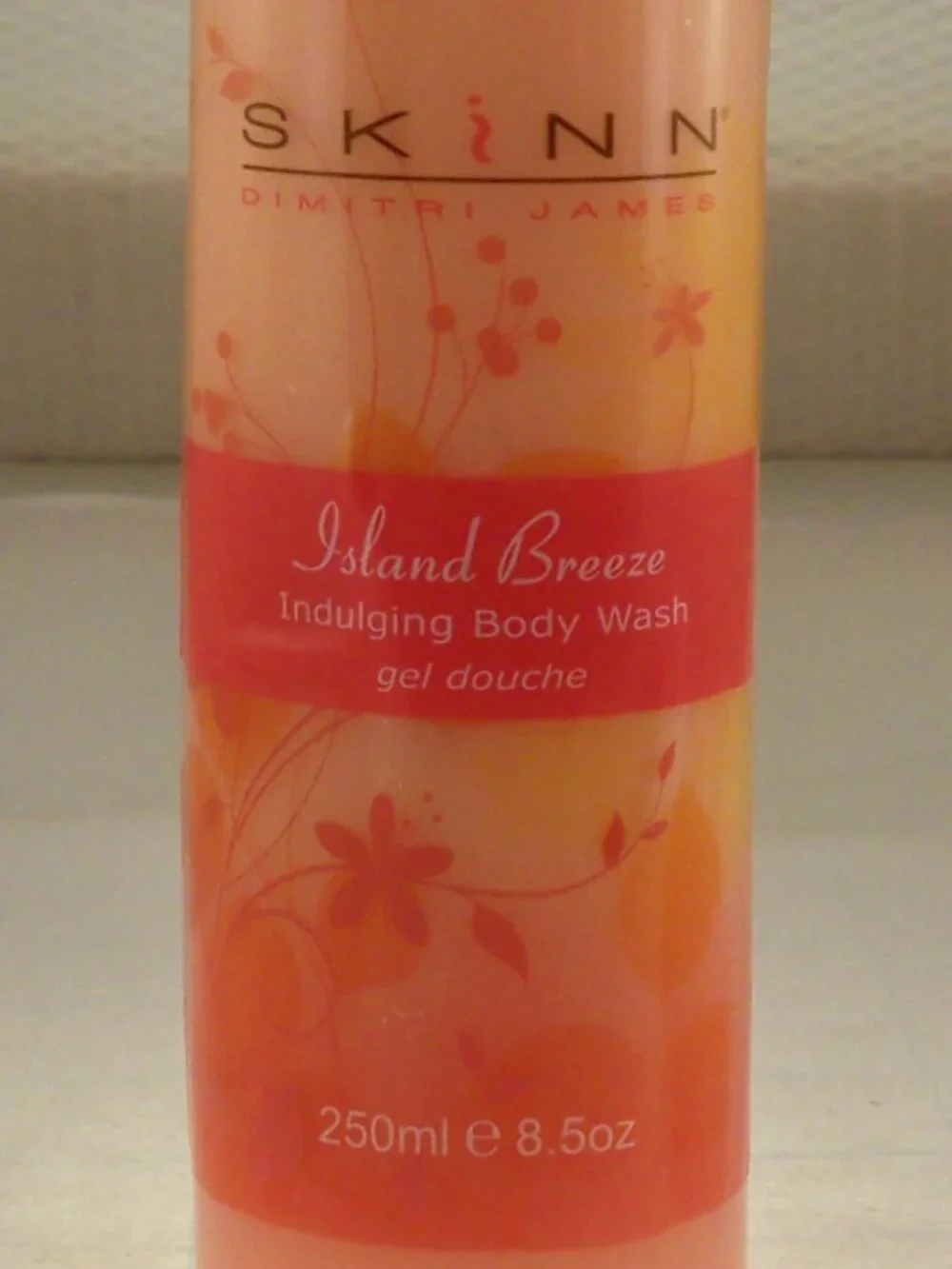 SKINN Island Breeze Indulging Body Wash